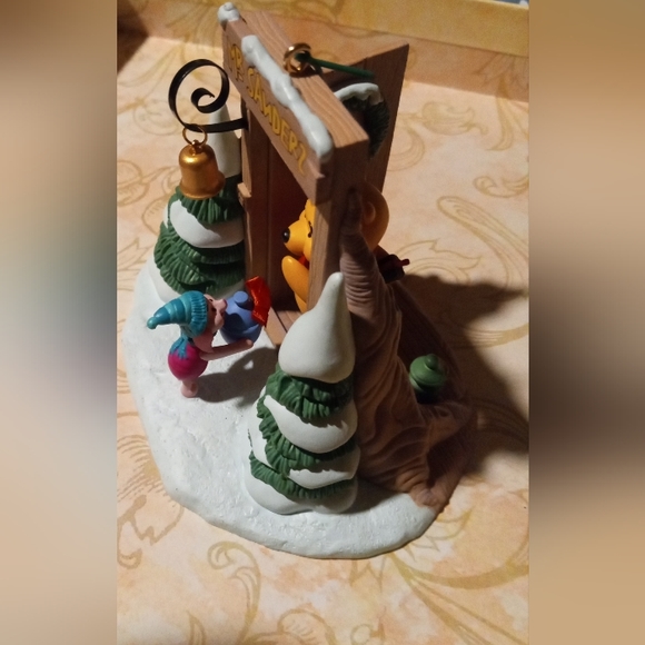 Hallmark Holiday Keepsake Winnie the Pooh Ornament - Picture 3 of 4